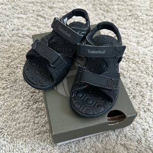 Like New Timberland Sandals in Black. Size 6